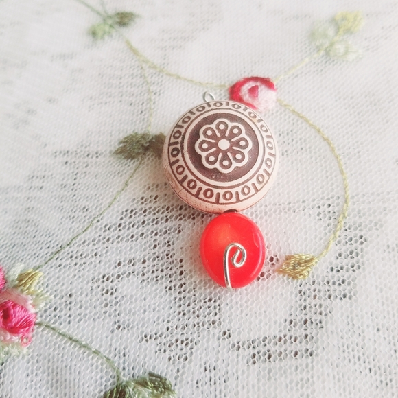 Power Amulet Handcrafted Genuine Coral + Wood Bead - Picture 7 of 8